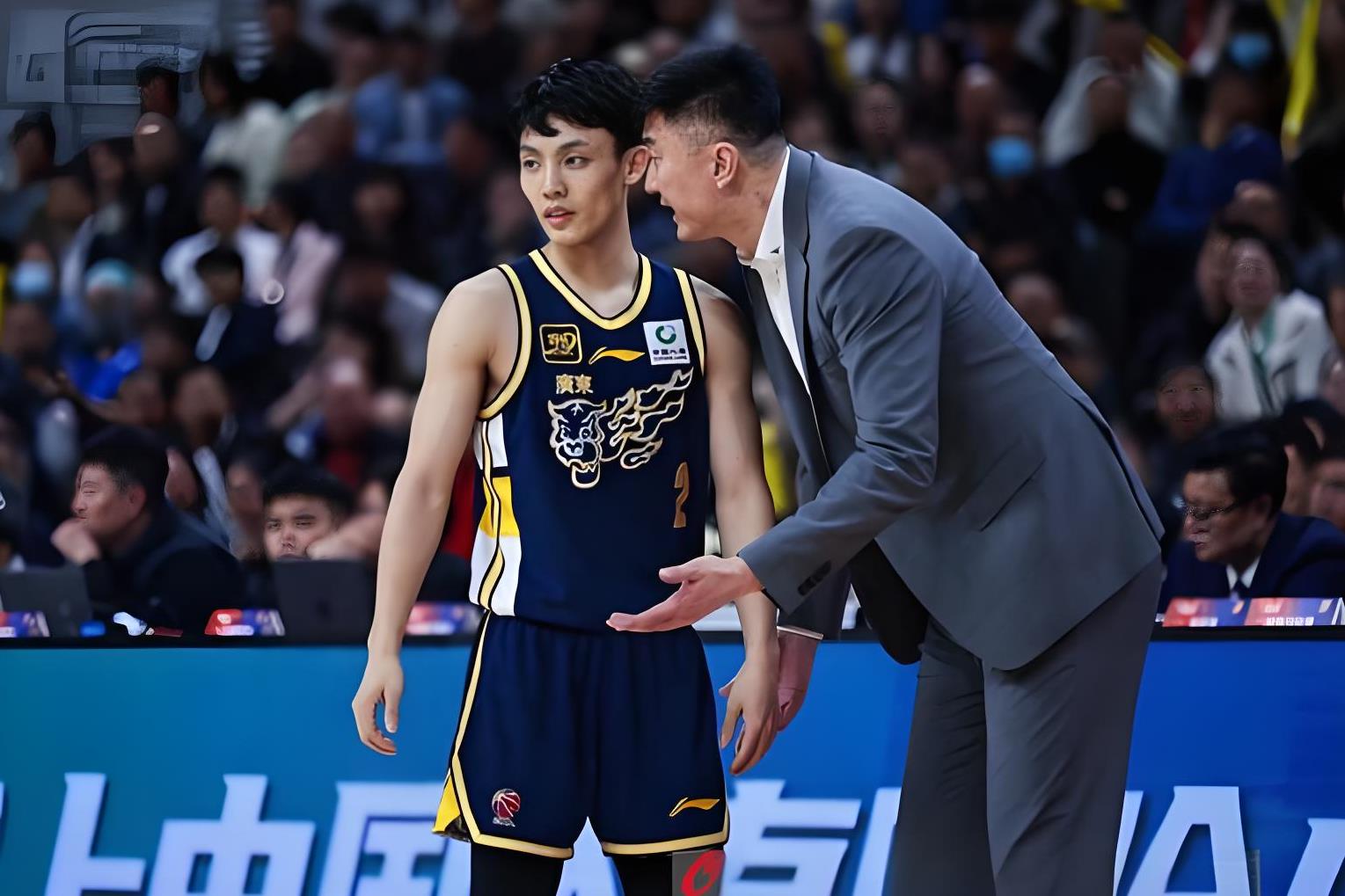 游戏技巧分享包含广州队迎CBA季后赛关键赛;今夜内部沟通;质疑声仍在;年轻球员得到机会的词条