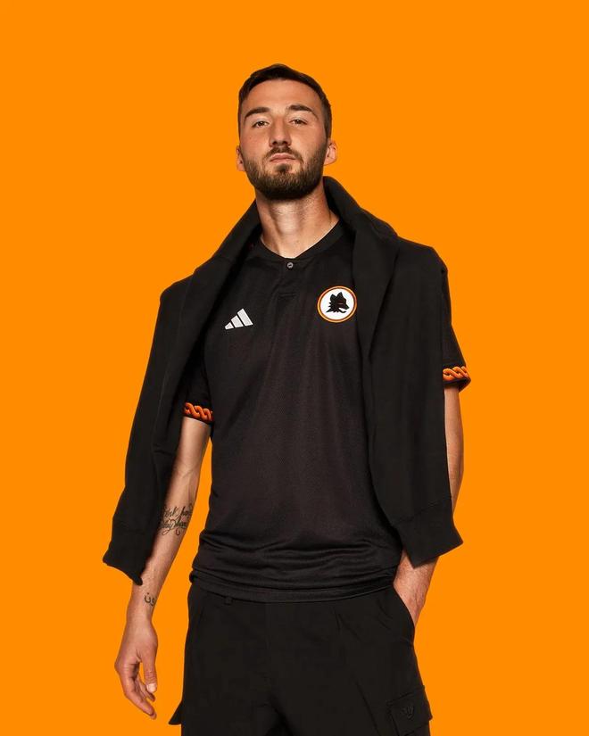 游戏秘籍关键时刻欧联传出新动向，罗马调整名单，管理层表态——媒体盛赞，纪律约束更严格的简单介绍